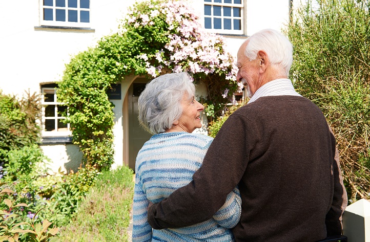 Things to Consider When Looking for a Senior Apartment