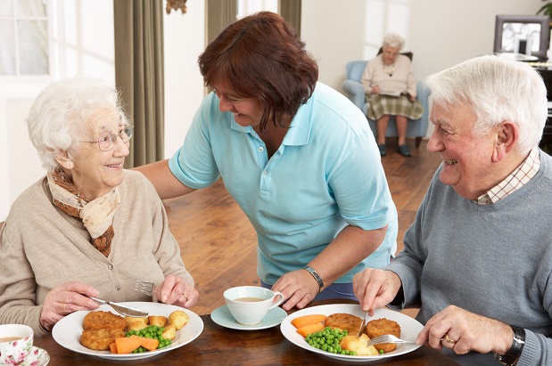 Proper Nutrition Tips for Seniors with Alzheimer’s