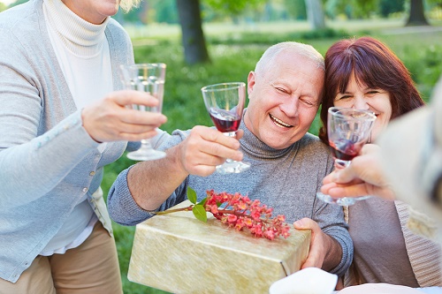 Father’s Day Gift Suggestions for Seniors in Assisted Living Communities