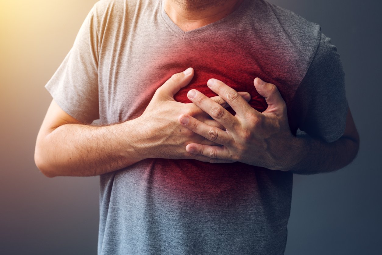 You Or A Love One Having A Heart Attack? Do These Immediately!