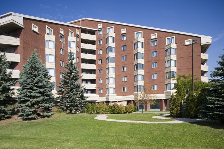 CHSLD Centre Bayview, Retirement home, PointeClaire, QC, Senior Living