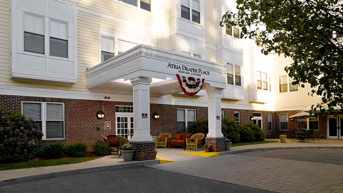 Summerfield at Taft Hill, Retirement home, Uxbridge, MA, Senior Living