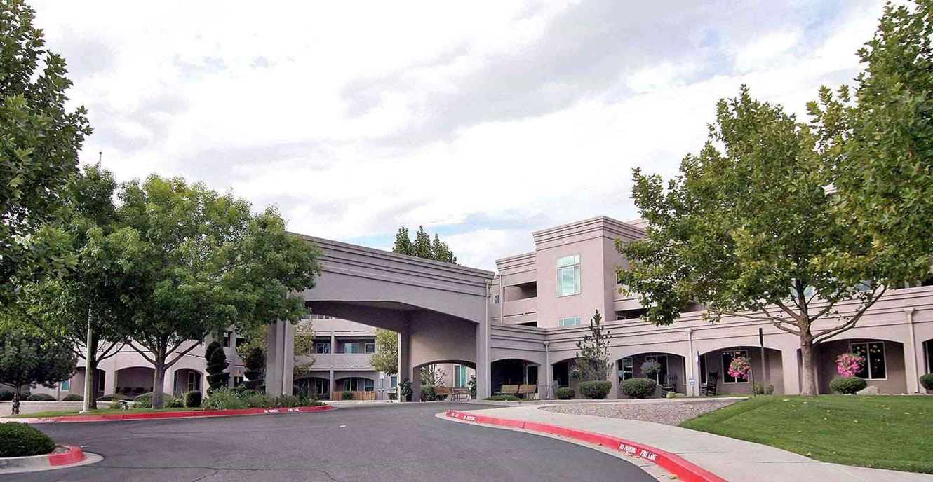 Albuquerque Meadows, Retirement home, Albuquerque, NM, Senior Living