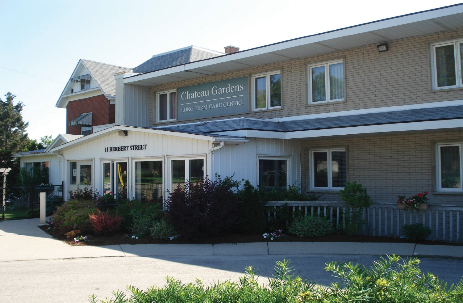 Duke Centre Retirement Home, Retirement home, Elmira, ON, Senior Living Housing Care