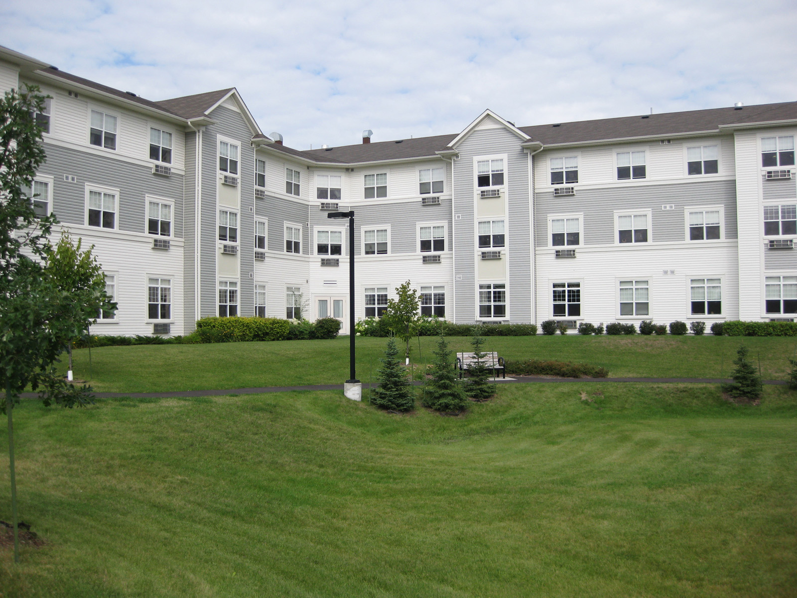 Hilldale Gardens Retirement Living, Retirement home, Thunder Bay, ON