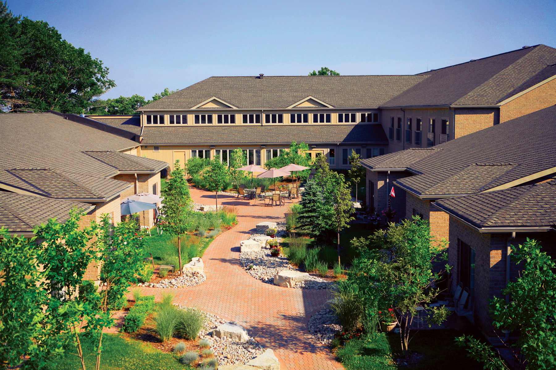 Amica Little Lake, Retirement home, Barrie, ON, Senior Living Housing Care