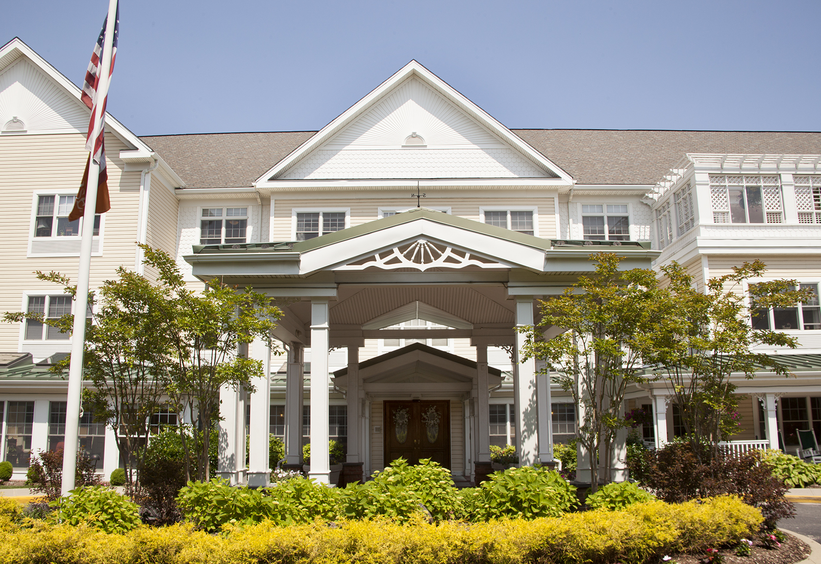 East Meadow, Retirement home, East Meadow, NY, Senior Living Housing Care