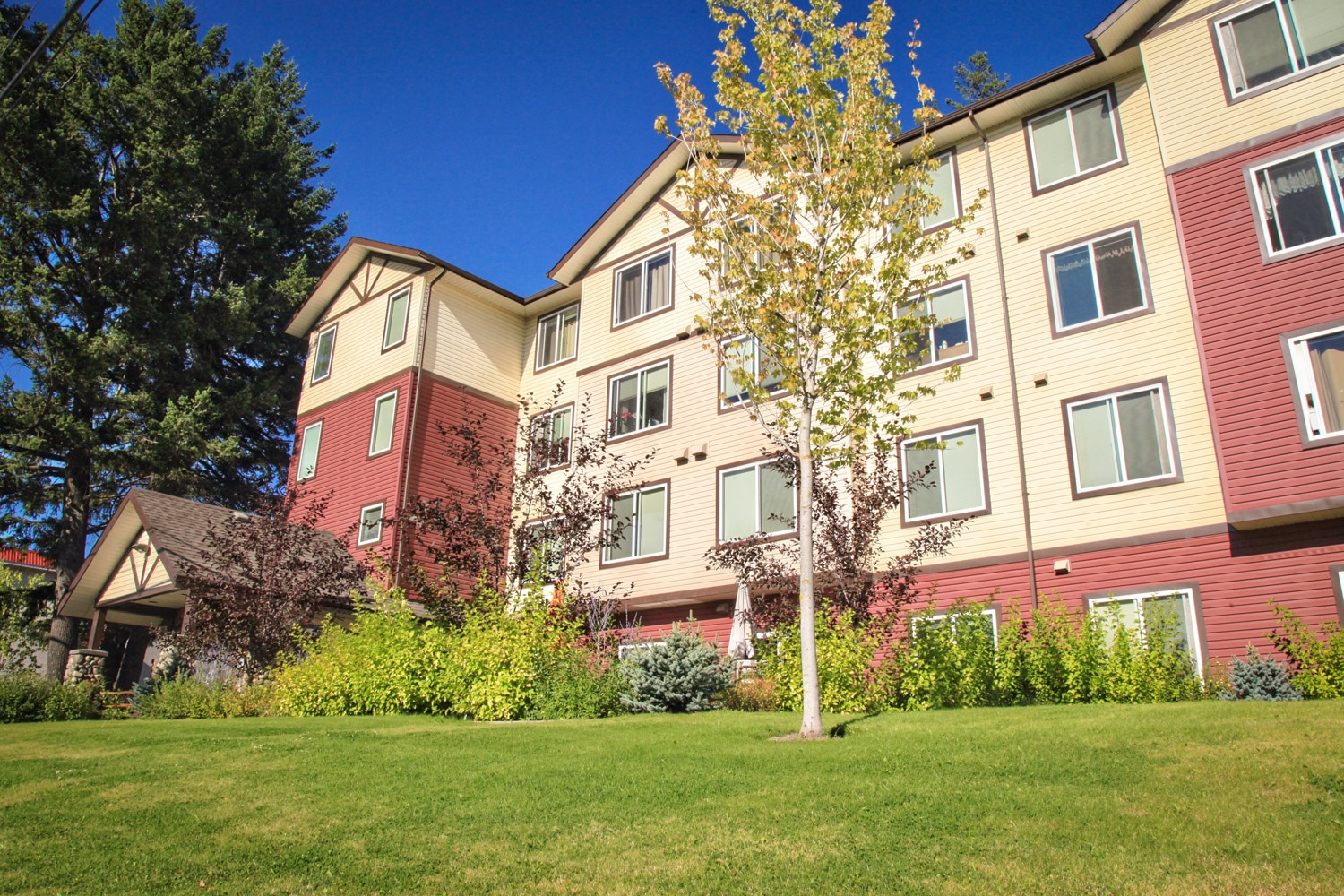 Fraser Village Senior Citizens, Retirement home, Quesnel, BC, Senior Living Housing Care
