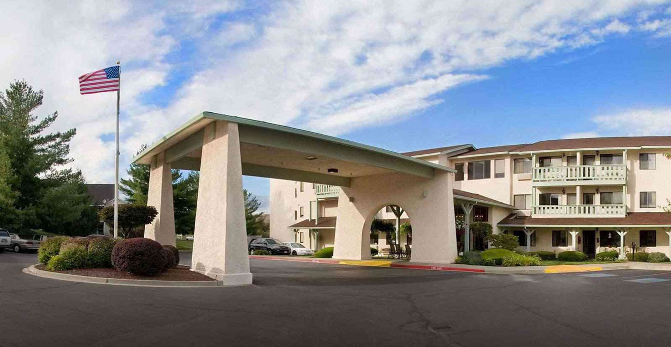 Riverview Manor, Retirement home, Selah, WA, Senior Living Housing Care