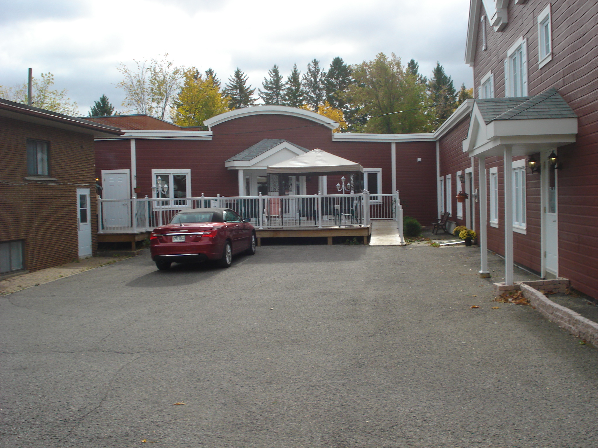 Manoir StClaude, Retirement home, LavaldesRapides, QC, Senior Living