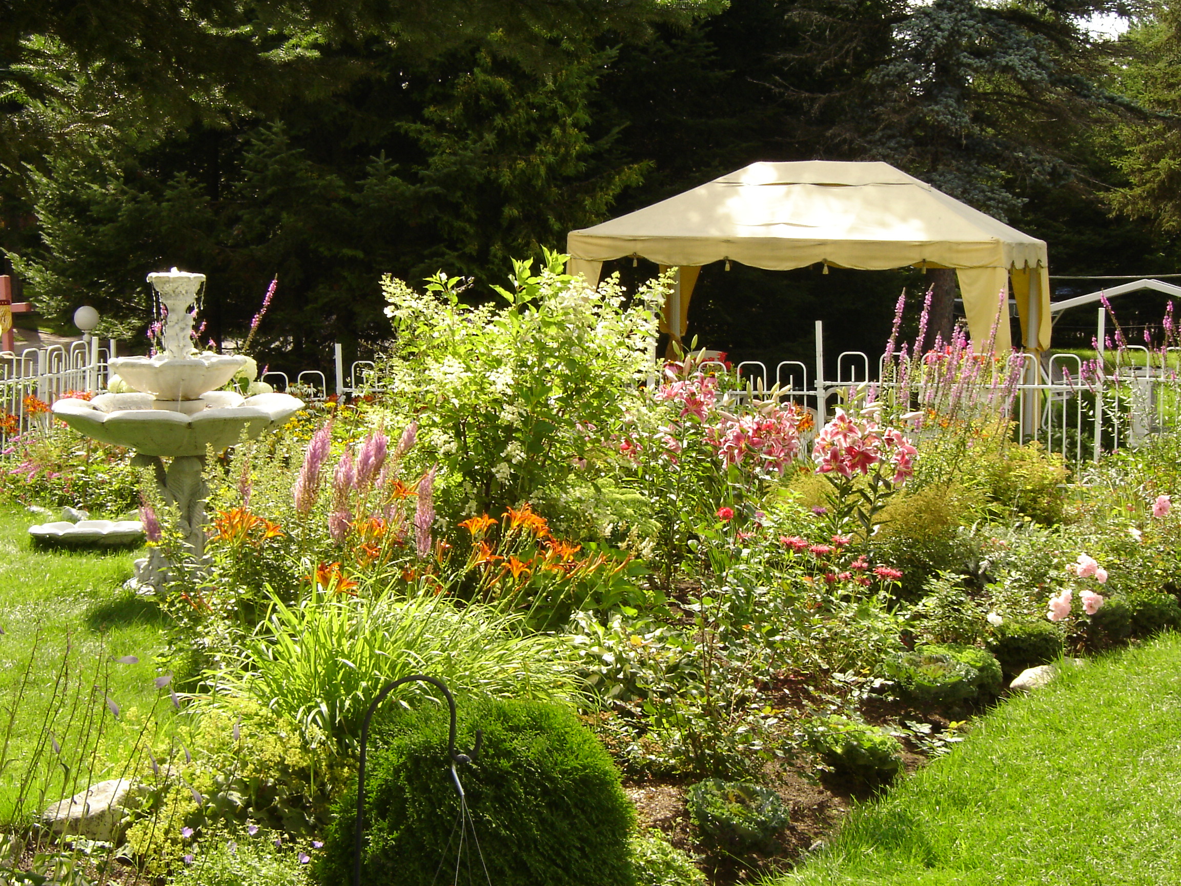 Les résidences du Manoir Quatre Saisons, Retirement home, SainteAgathedesMonts, QC, Senior Les résidences du Manoir Quatre Saisons, Retirement home, SainteAgathedesMonts, QC, Senior