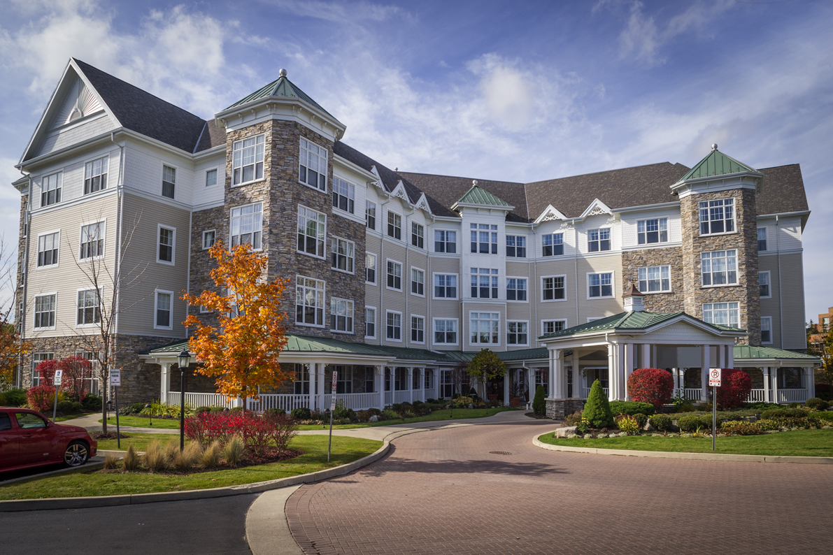 King City Lodge Nursing Home, Retirement home, King City, ON, Senior