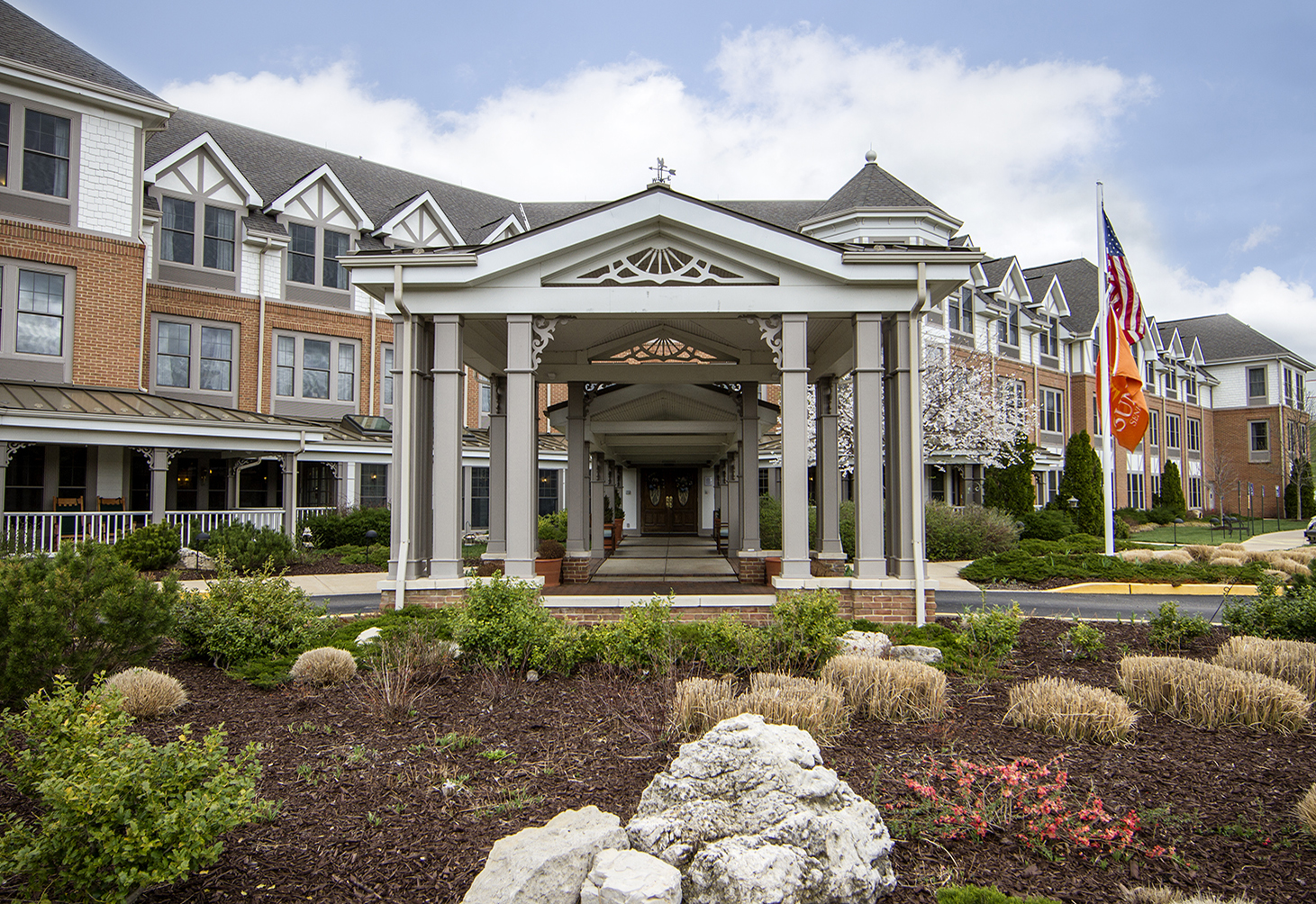 Cape Albeon, Retirement home, Valley Park, MO, Senior Living Housing Care