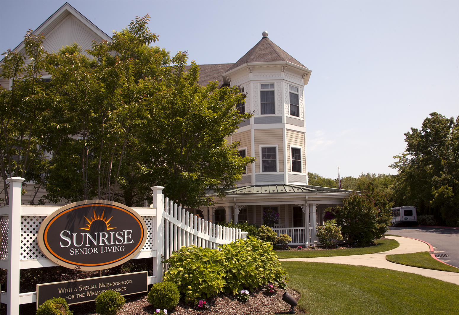 Bayview Rest HomeAdults, Retirement home, Babylon, NY, Senior Living