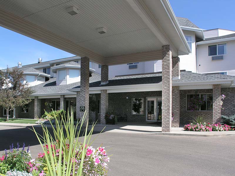 Piper Creek Lodge, Retirement home, Red Deer, AB, Senior Living Housing