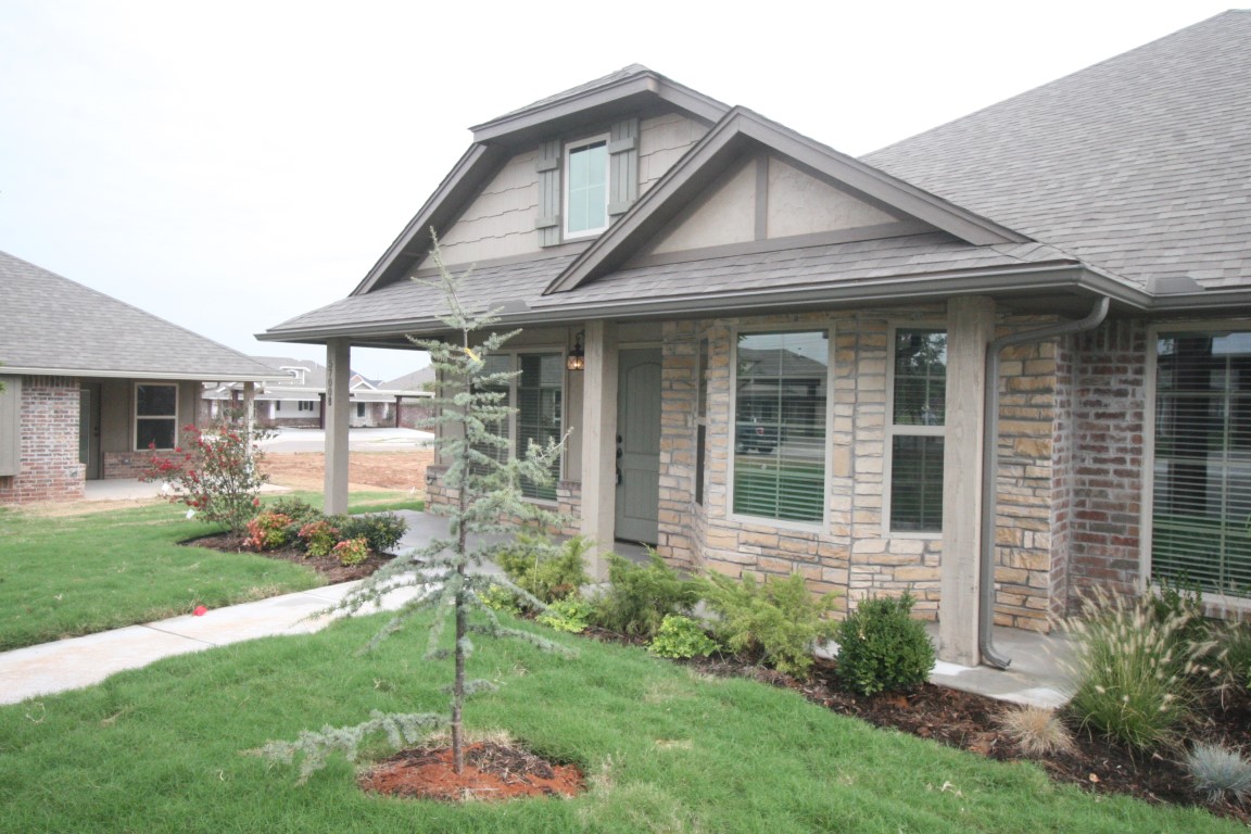 Strawberry Fields Senior Apts, Retirement home, Mustang, OK, Senior